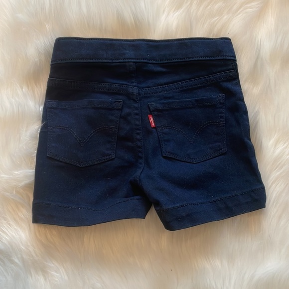 Levi’s Denim Pull-On Shorty Shorts (Size 6) - Picture 3 of 6